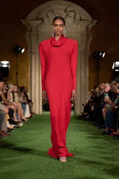 Look 84